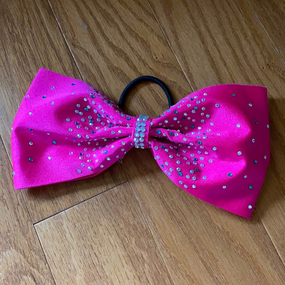 Pink jeweled tailless bow